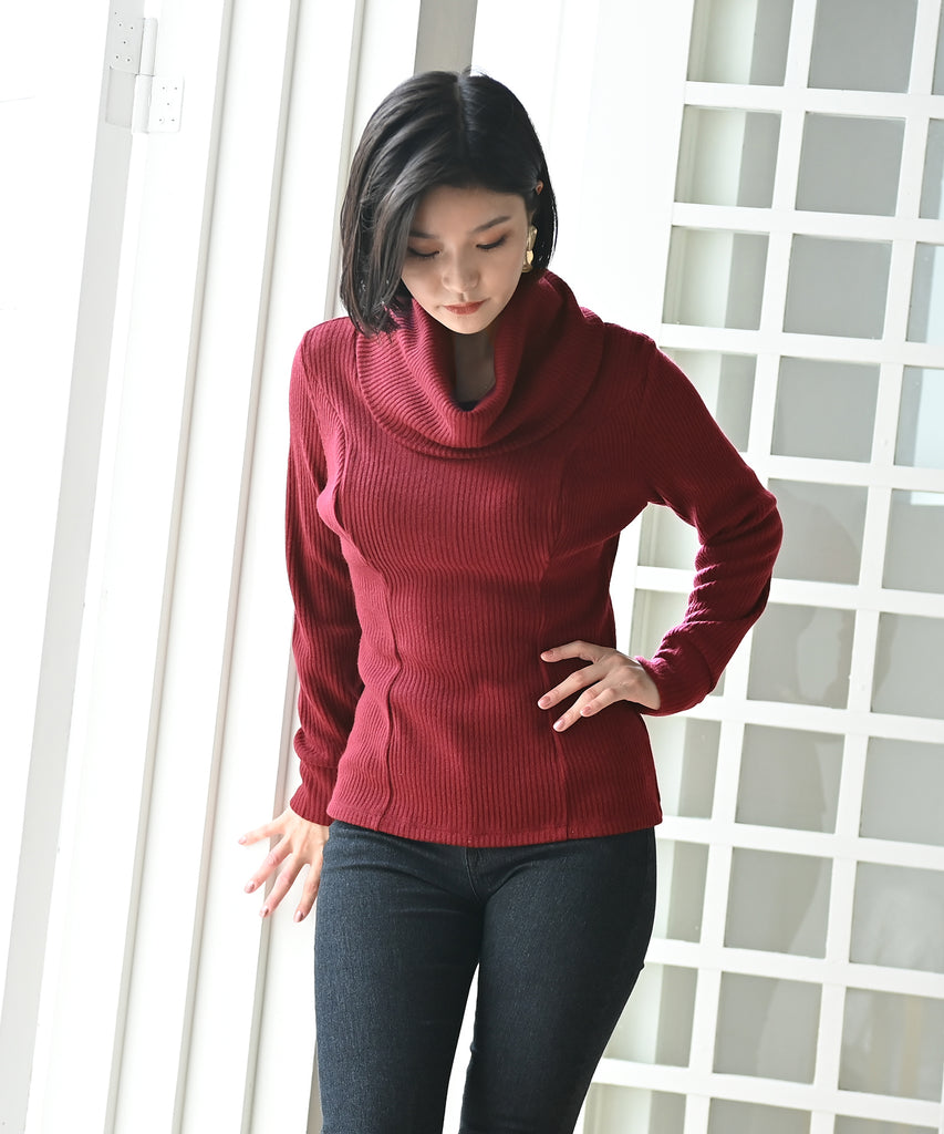 オフタートルニット