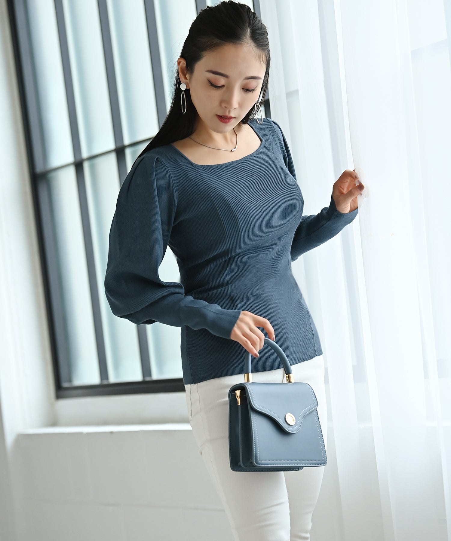 パフスリーブスクエアネックニット – バストサイズから探す – HEART