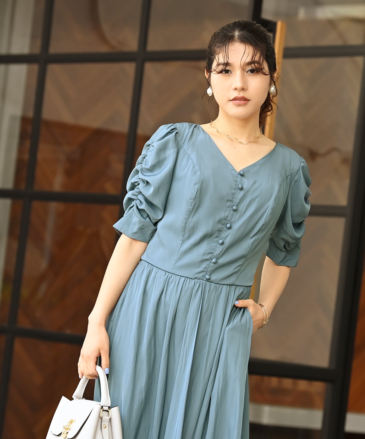 LAHARE パフスリーブゴールドボタンベルトワンピース ベルト付きパフスリーブワンピース/MO33O04【結婚式